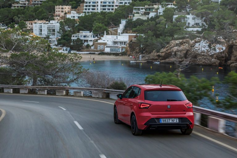 Top 5 seguros de coche para conductor novel menor de 25 años por relación cobertura-precio Top 5 seguros de coche para conductor novel menor de 25 años por relación cobertura-precio