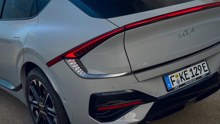 Ranking de seguros de coche eléctrico en España por cobertura de batería, cable de carga y wallbox doméstica Ranking de seguros de coche eléctrico en España por cobertura de batería, cable de carga y wallbox doméstica